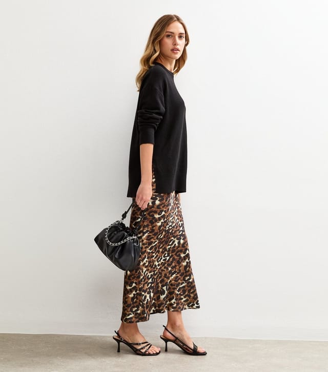 New Look Women's Brown Animal Print Satin Bias Cut Midi Skirt New Look - 2
