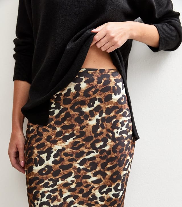 New Look Women's Brown Animal Print Satin Bias Cut Midi Skirt New Look - 3