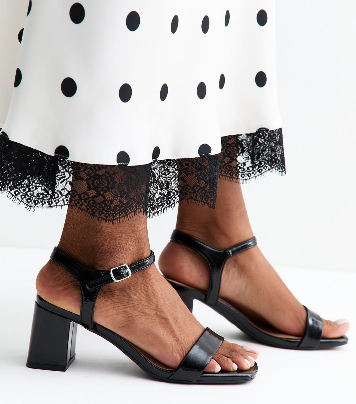 New Look Women's Wide Fit Black Patent Faux Leather Block Heel Sandals Vegan New Look