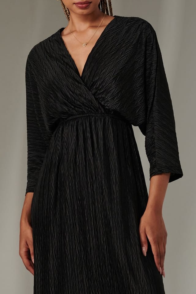 Jolie Moi Jolie Moi Women's Ruffle Hem Chiffon Midi Dress in Black - 3