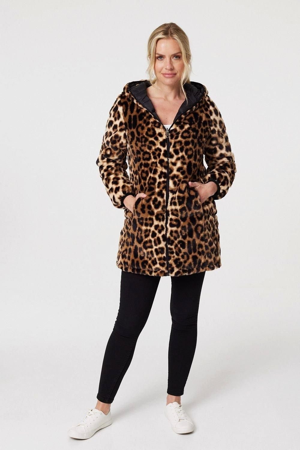 Izabel London Izabel London Women's Reversible Leopard Faux Fur Puffer in Black - 3