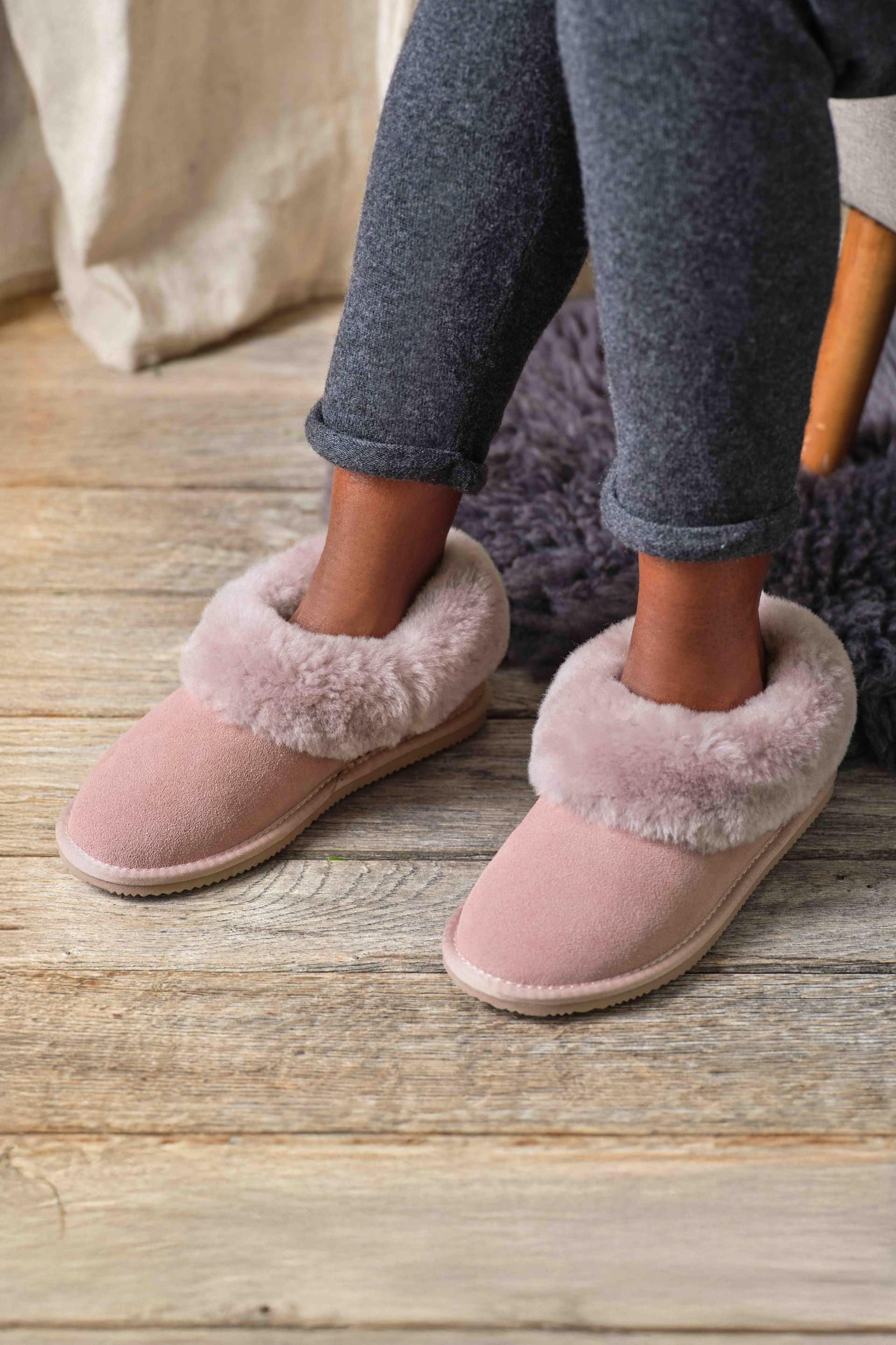 WoolOvers WoolOvers Light Pink Sheepskin Slipper Boot