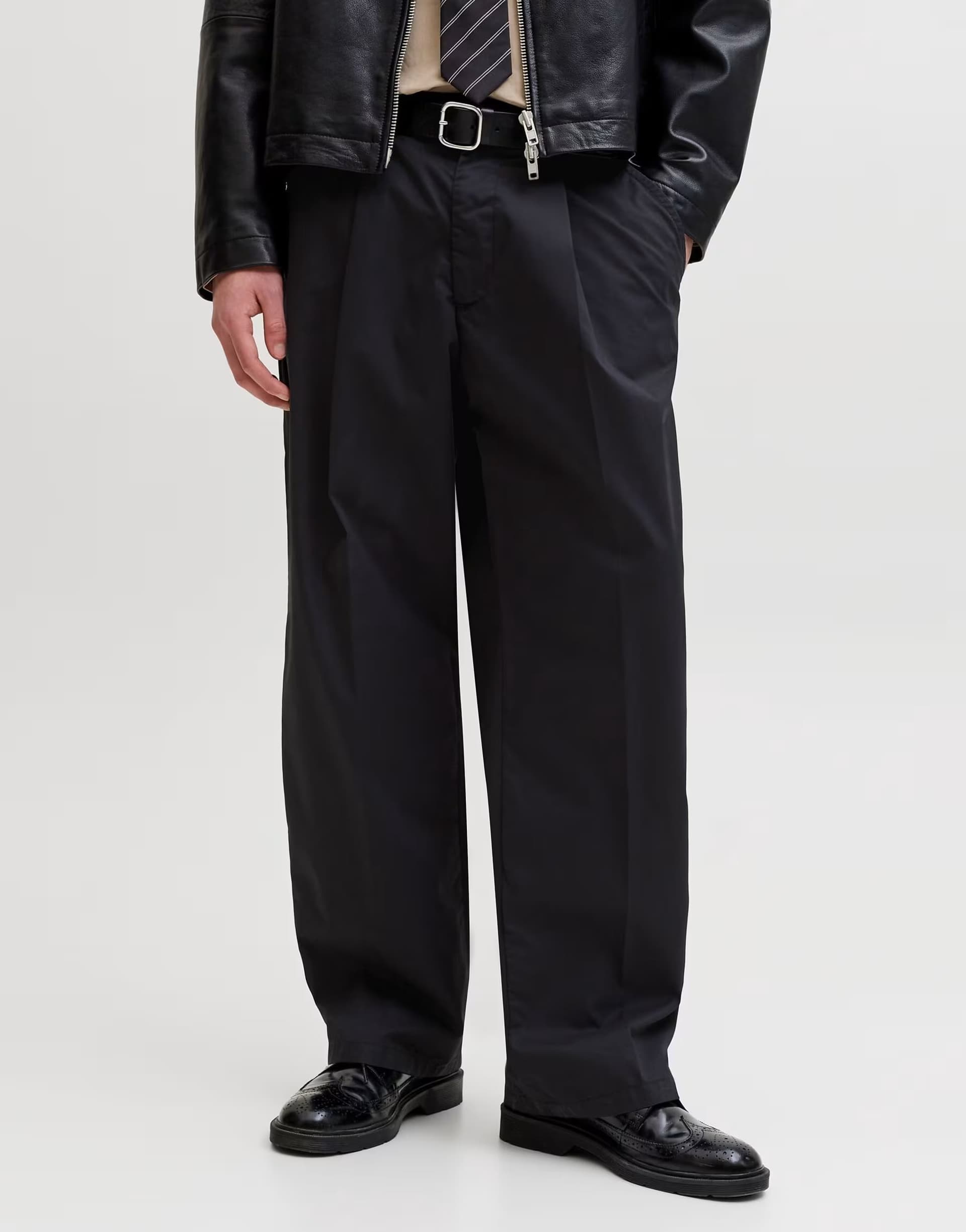 ASOS Jack & Jones Wide-leg trousers in black beauty