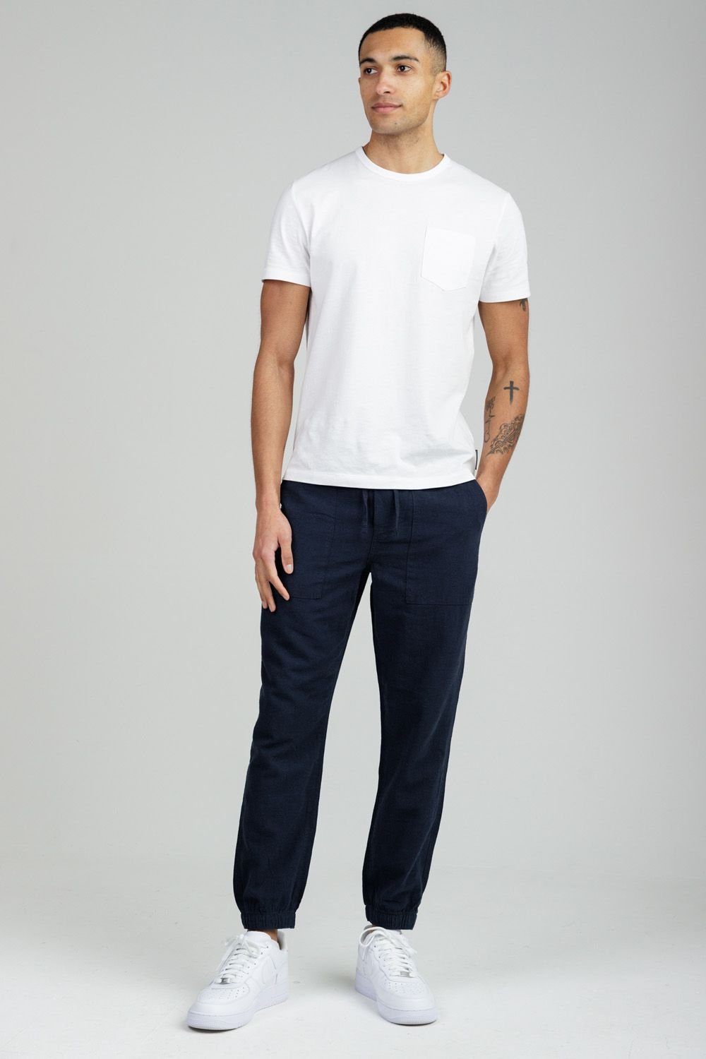 Tokyo Laundry Tokyo Laundry Men's Linen Blend Classic Fit Trousers in Navy - 3