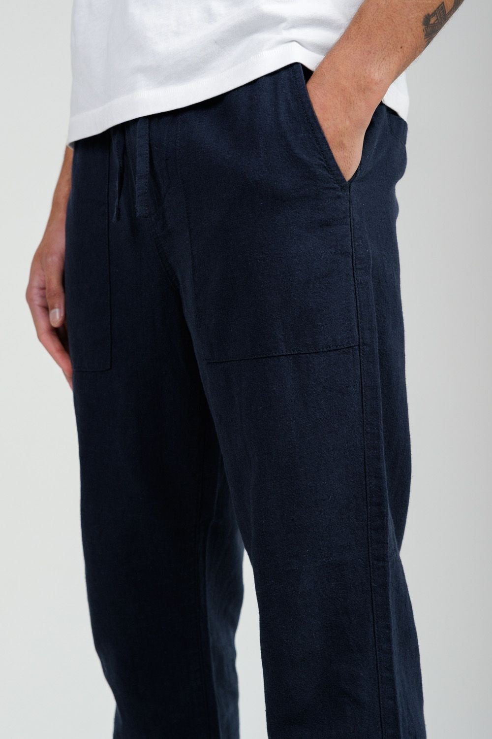 Tokyo Laundry Tokyo Laundry Men's Linen Blend Classic Fit Trousers in Navy - 4