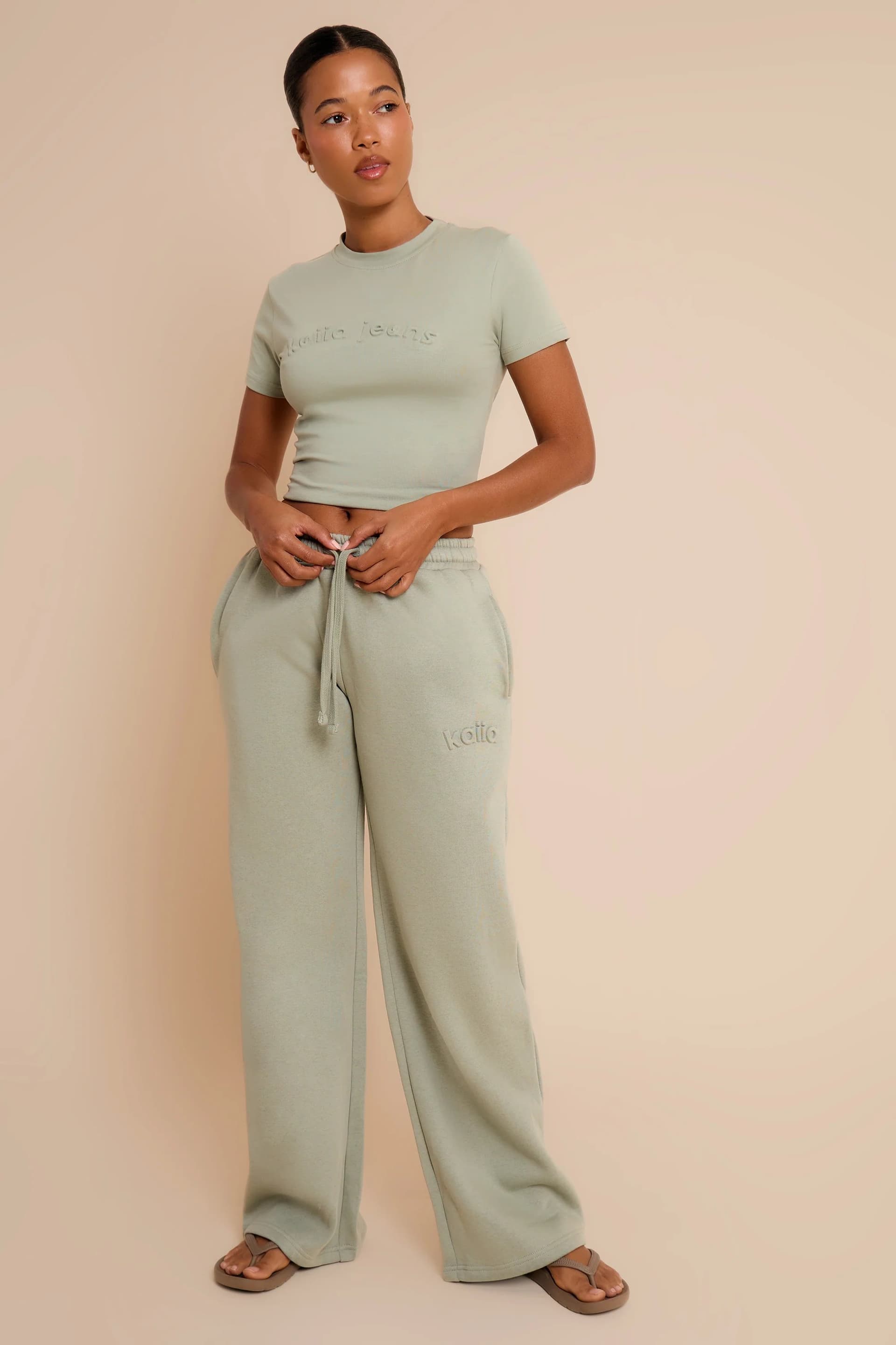 Kaiia Kaiia Wide Leg Joggers in Eucalyptus