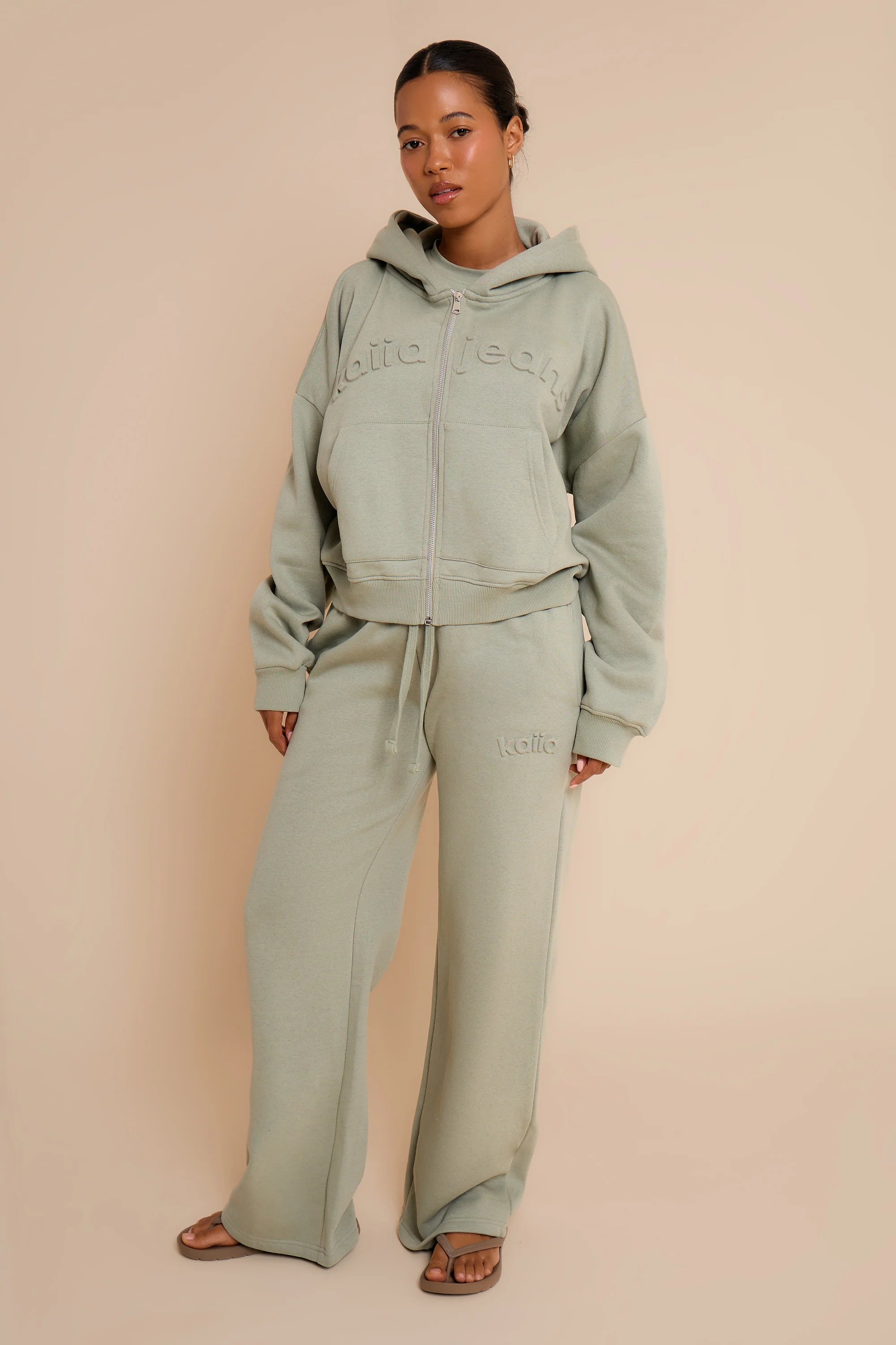 Kaiia Kaiia Jeans Embossed Wide Leg Joggers Eucalyptus - 4