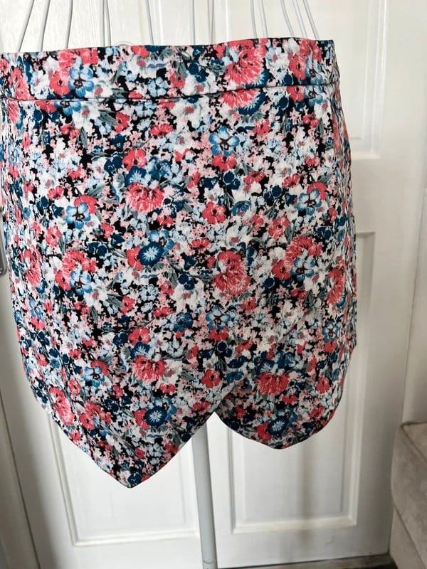New Look New look size 10 shorts. - 1