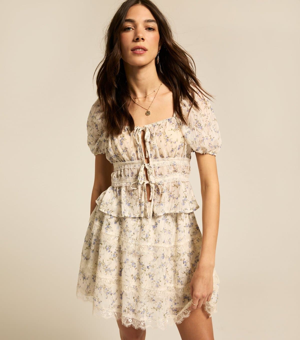 New Look Women's Cream Floral Print Lace Trimmed Tie Front Top New Look