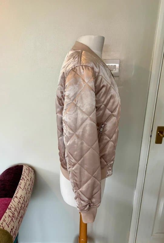 Topshop Topshop pale gold silky quilted bomber jacket - size 10
