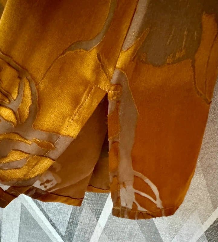 Jaeger Jaeger Gold Silk Blend Satin Sheer Floral Burnout Blouse Top S M 8 10 BNWT