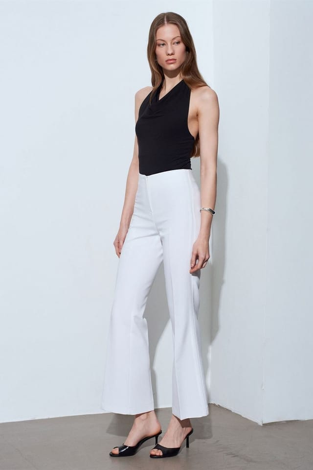 Dilvin Dilvin Women's High-Waist Flare Pants in White - 2