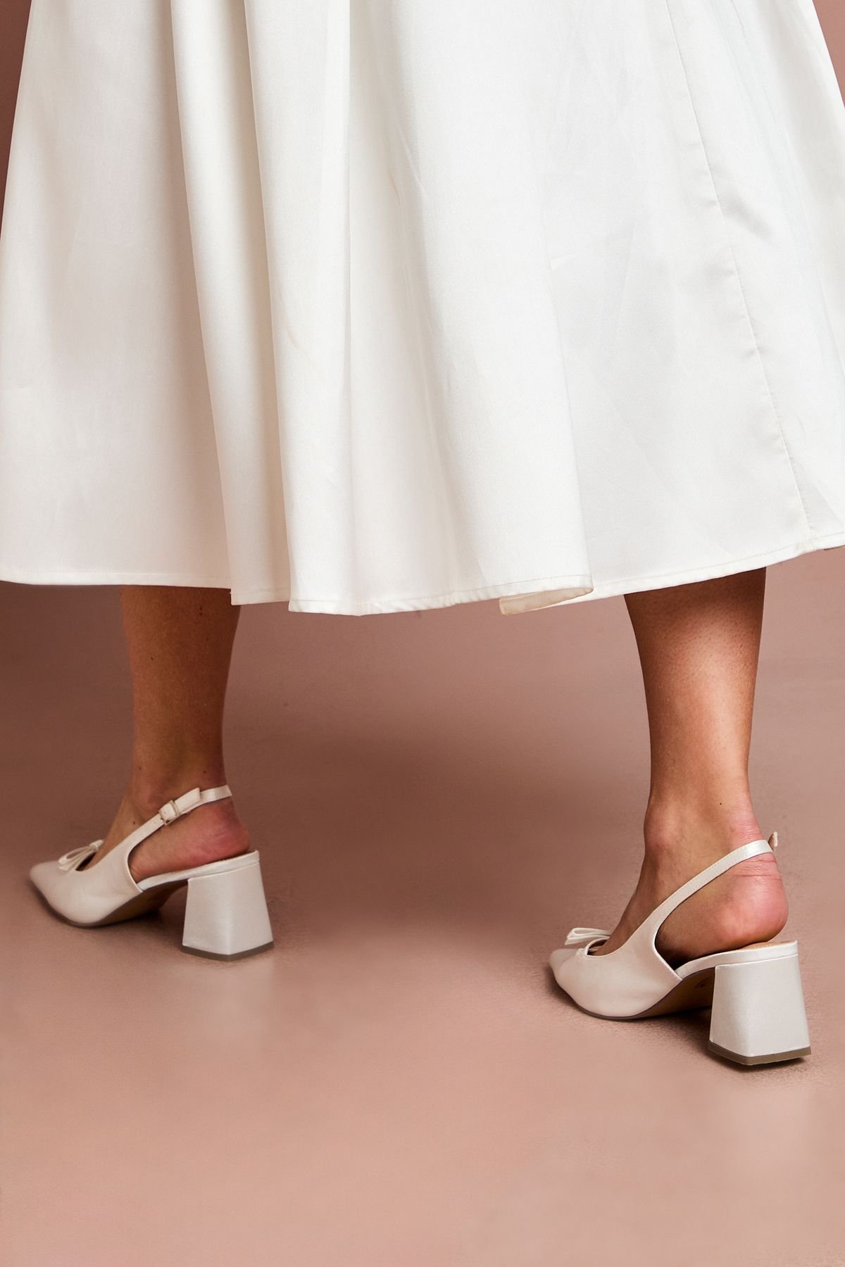 Coast Coast Women's Riley Satin Bow Detail Slingback Medium Block Heel Court Shoes in Ivory - 4