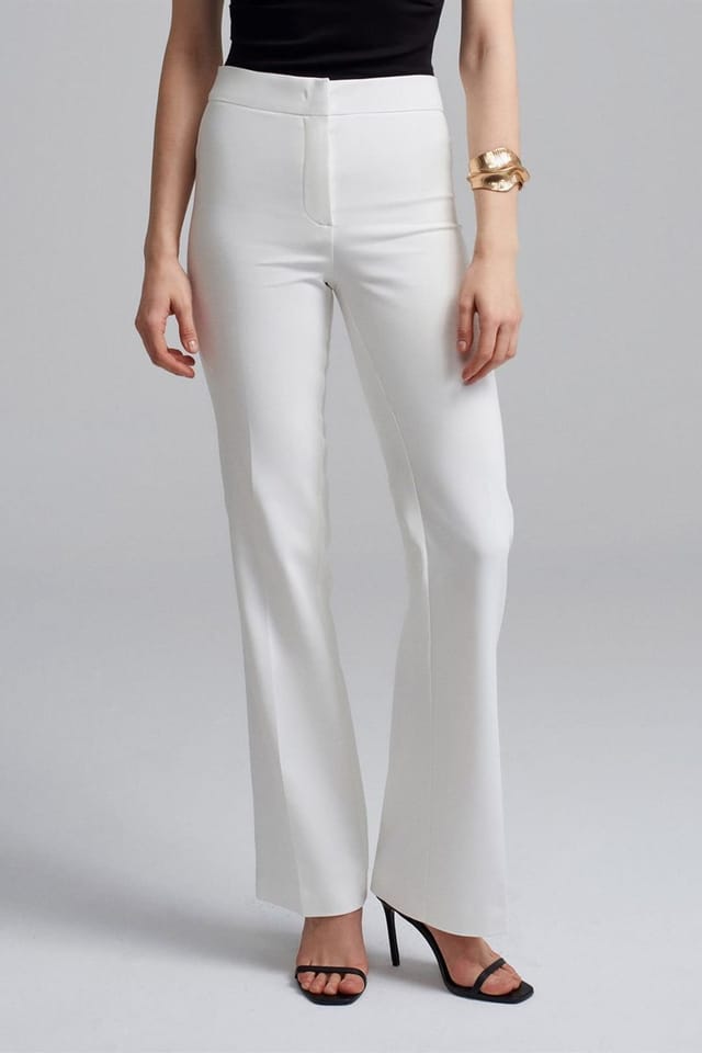 Dilvin Dilvin Women's High-Waist Flare Trousers in White - 3