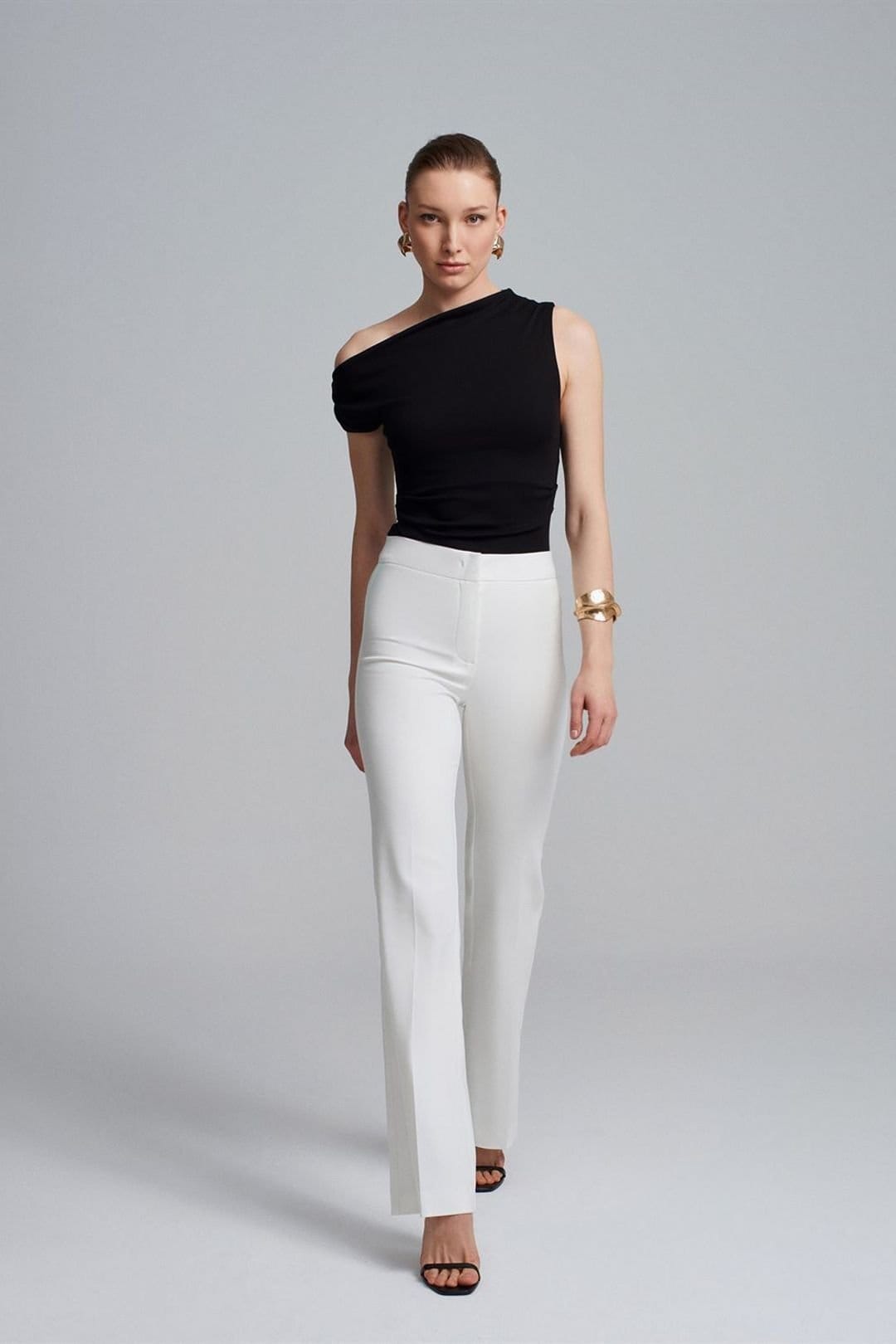 Dilvin Dilvin Women's High-Waist Flare Trousers in White - 4