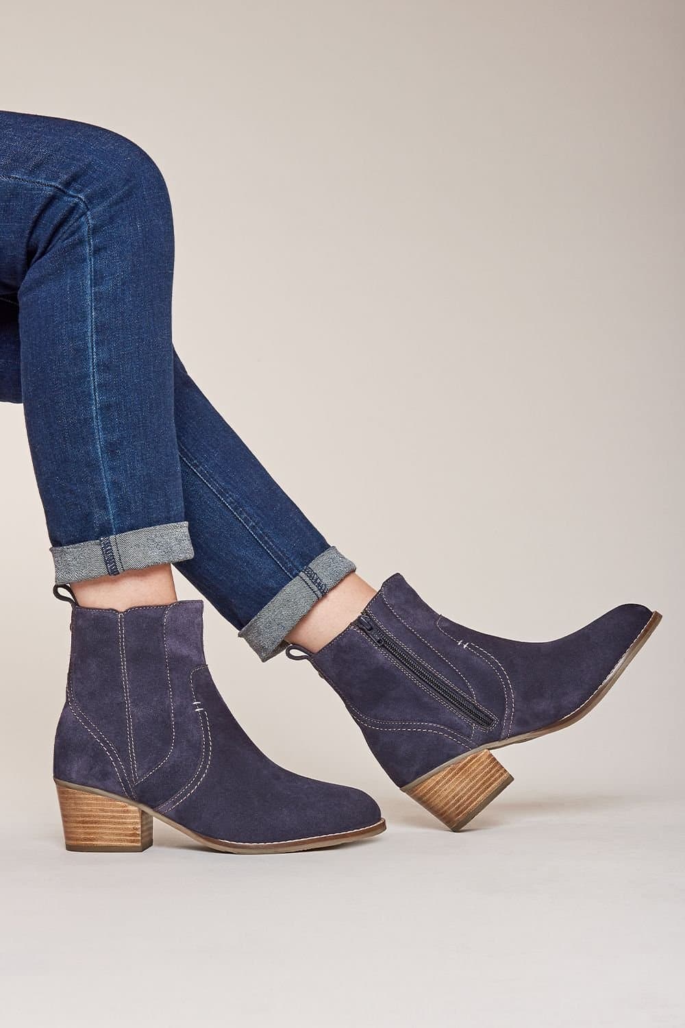 Moshulu Moshulu Women's 'Morisot' Western Inspired Heeled Ankle Boot in Indigo