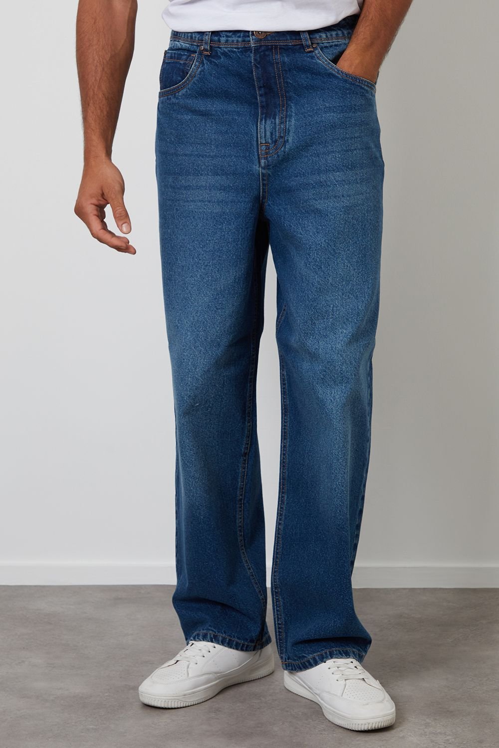 Threadbare Threadbare Men's Baggy Fit Jeans in Blue - 2