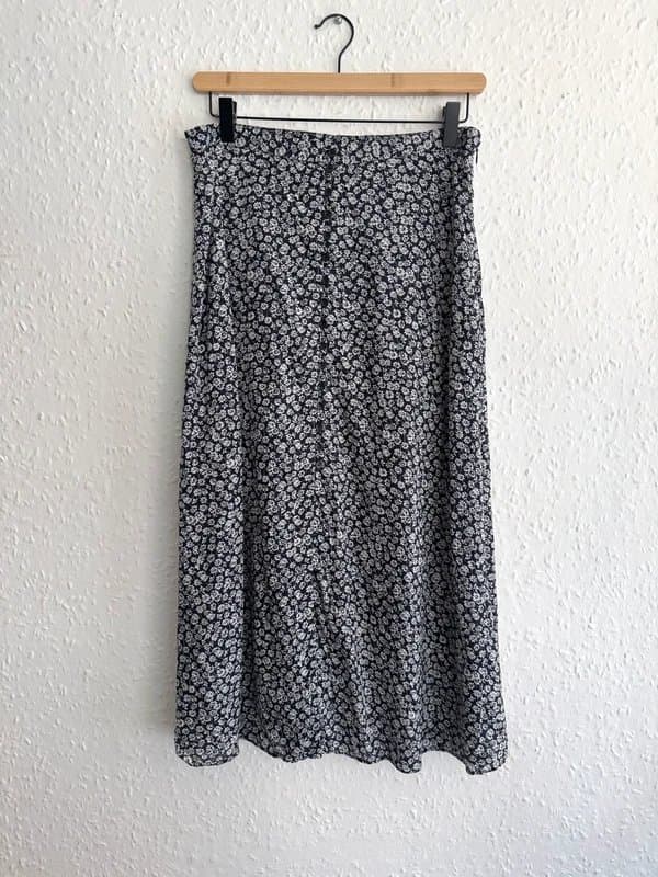 & Other Stories & Other Stories Printed Buttoned Navy Floral Print Midi Cotton Skirt (RRP£65)