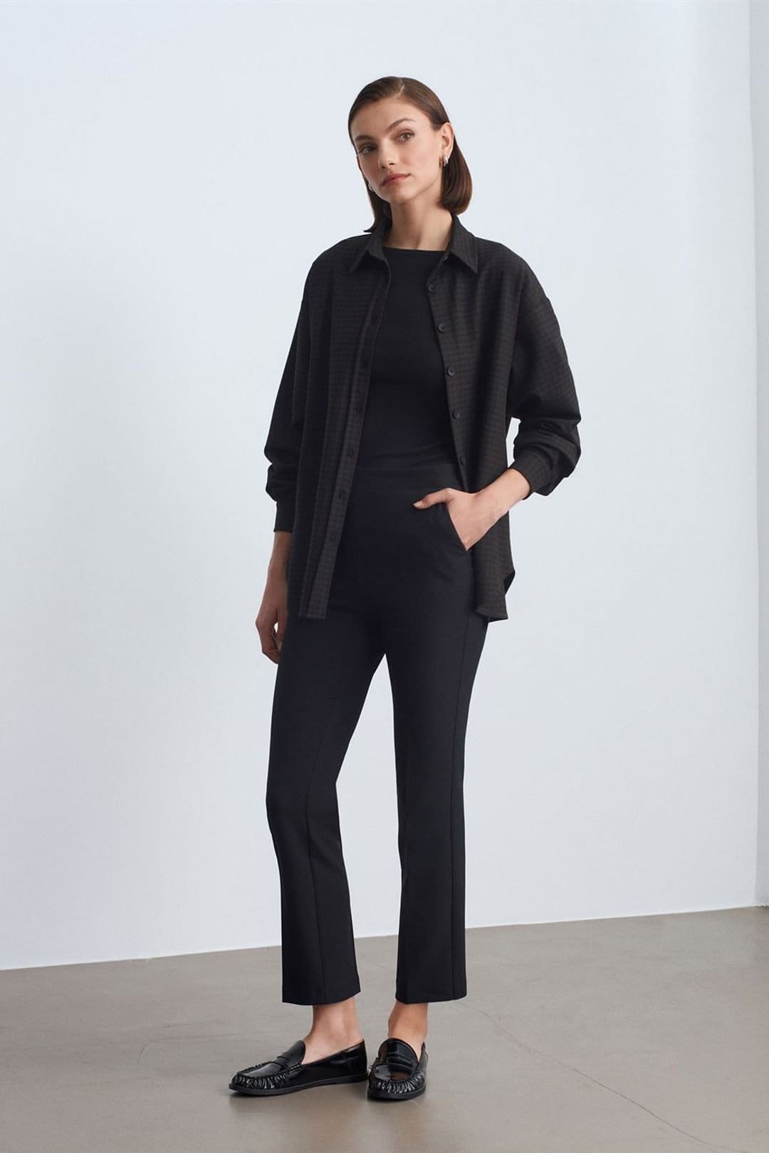 Dilvin Dilvin Women's Oversized Long-sleeve Micro-pattern Shirt in Dark Grey - 4