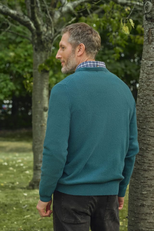 WoolOvers WoolOvers Men's Lambswool Classic Crew Jumper in Teal - 3