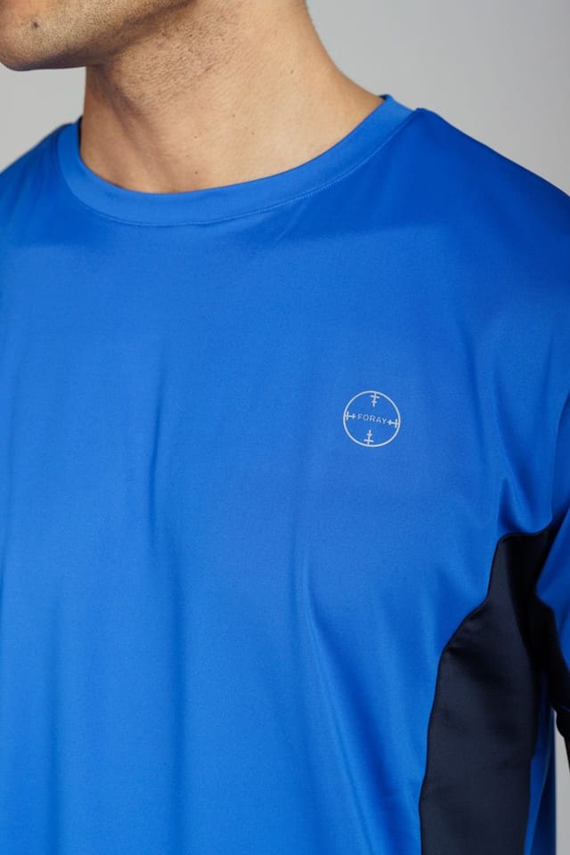 Foray Foray Men's Short Sleeve Technical Tonal Panelled Sports T-Shirt in Bright Blue - 3