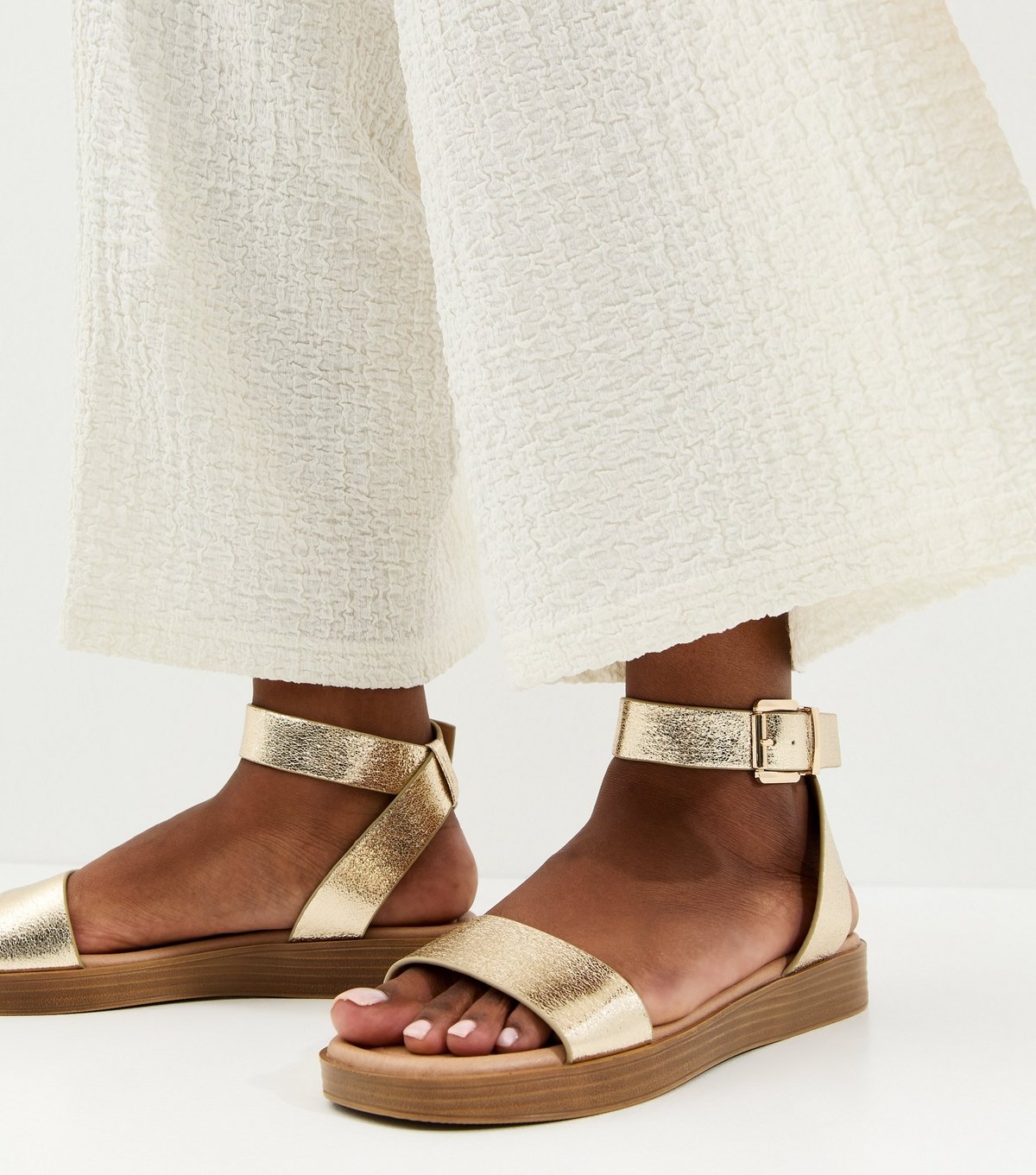 New Look Women's Gold Metallic Faux Leather Sandals Vegan New Look - 2