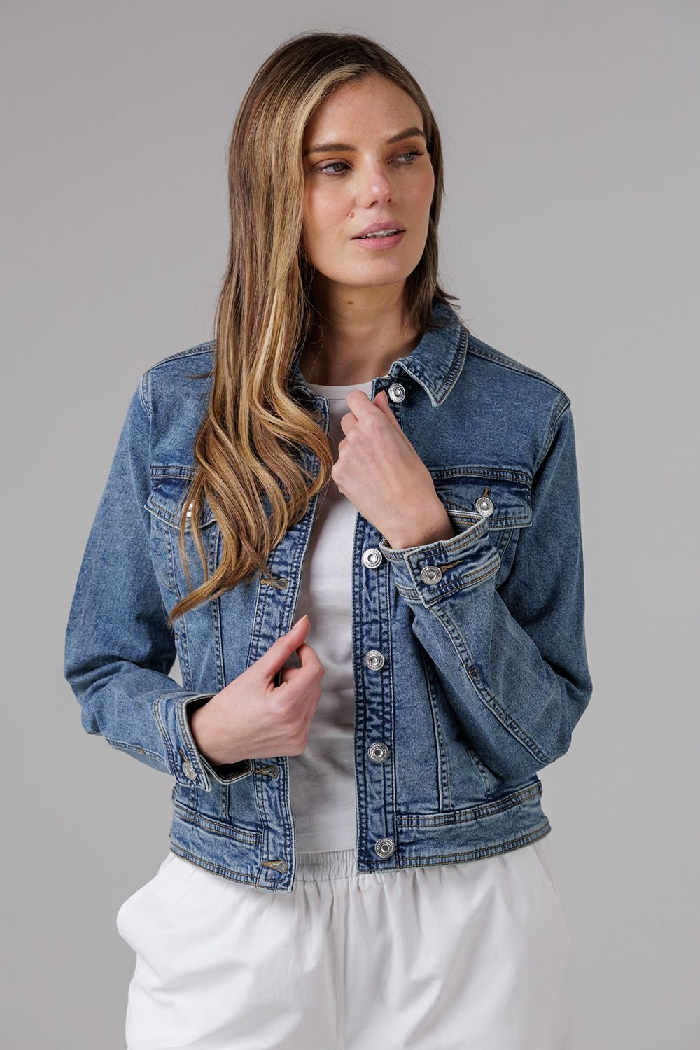 French Connection French Connection Women's Cotton Blend Slim Fit Denim Jacket in Blue - 4