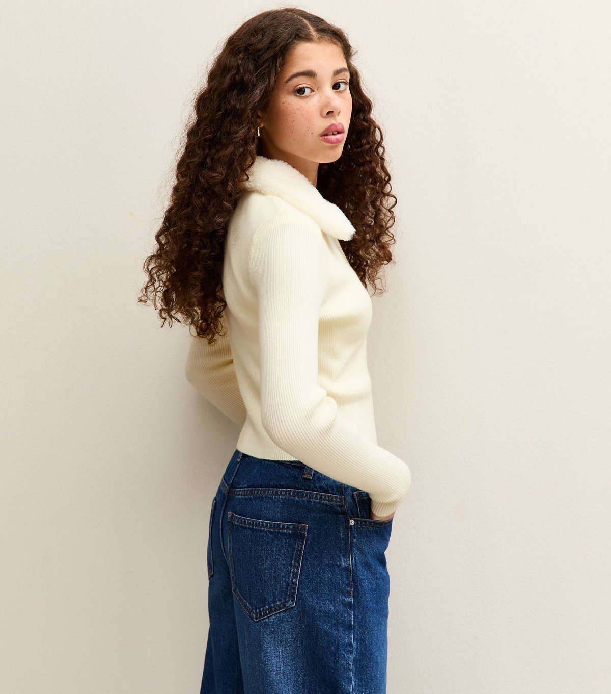 New Look Girls' Cream Faux Fur Collar Cardigan New Look - 4