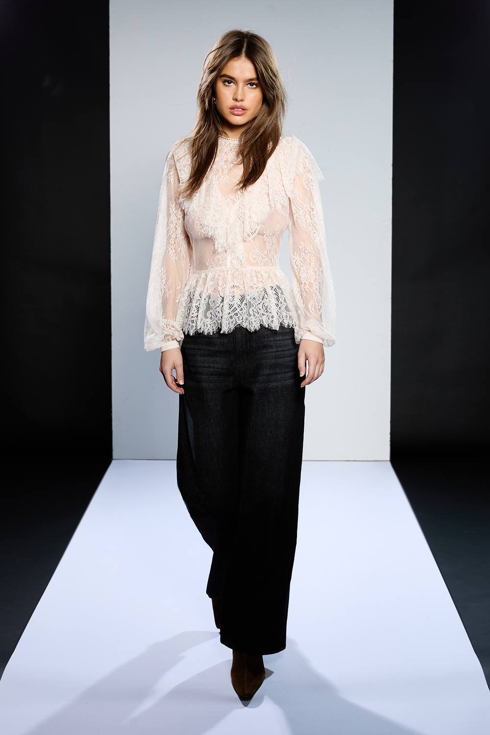 RUNWAY 1.8.1.8 RUNWAY 1.8.1.8 Women's Mid Wash Denim Jean in Black - 2