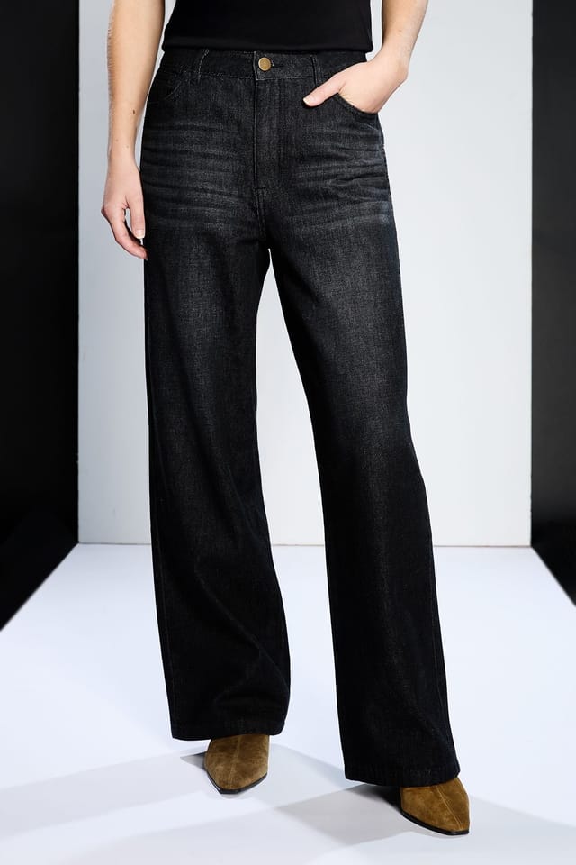 RUNWAY 1.8.1.8 RUNWAY 1.8.1.8 Women's Mid Wash Denim Jean in Black - 2