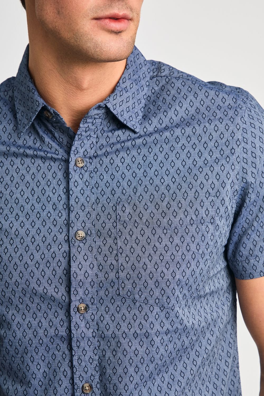 Tokyo Laundry Tokyo Laundry Men's Cotton Printed Chambray Short Sleeve Shirt in Mid Blue - 4