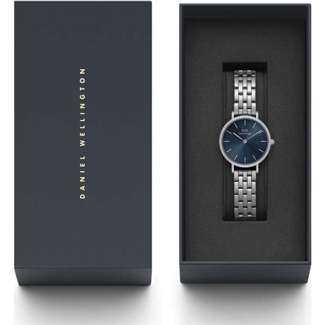 Daniel Wellington Daniel Wellington Women's DW00100664 Petite 28mm Quartz Watch in Silver - 3