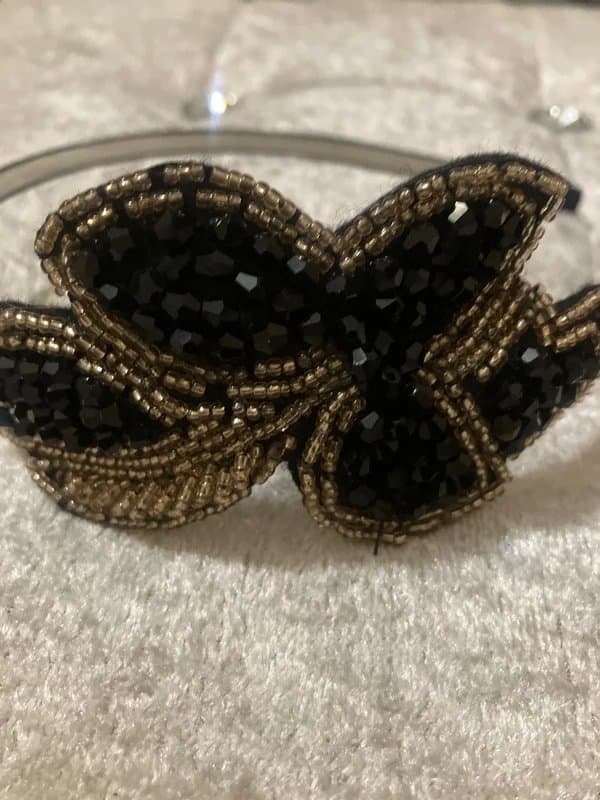Accessorize 🌼 Accessorize black gold sequin beaded embellished feather plume headband hairband 🌼