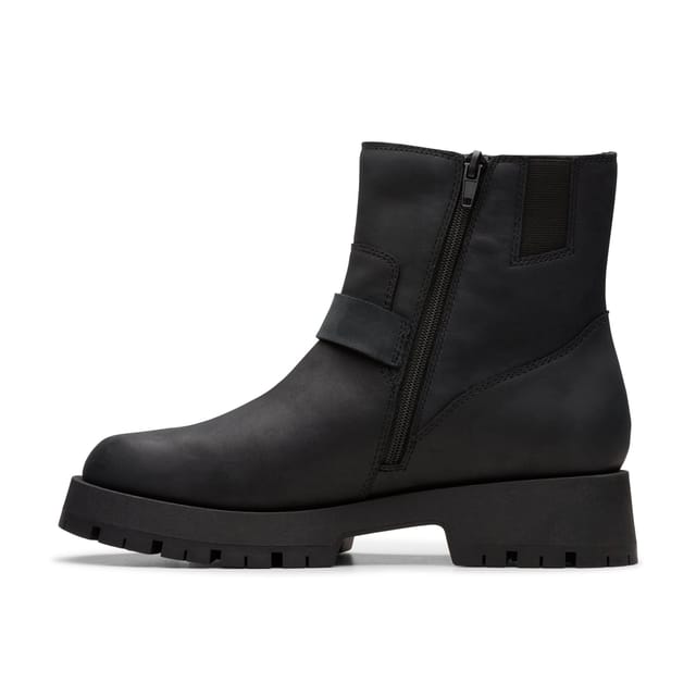 Clarks Clarks Women's Ledwick Haley Black Oily Leather Ankle Boots - 2