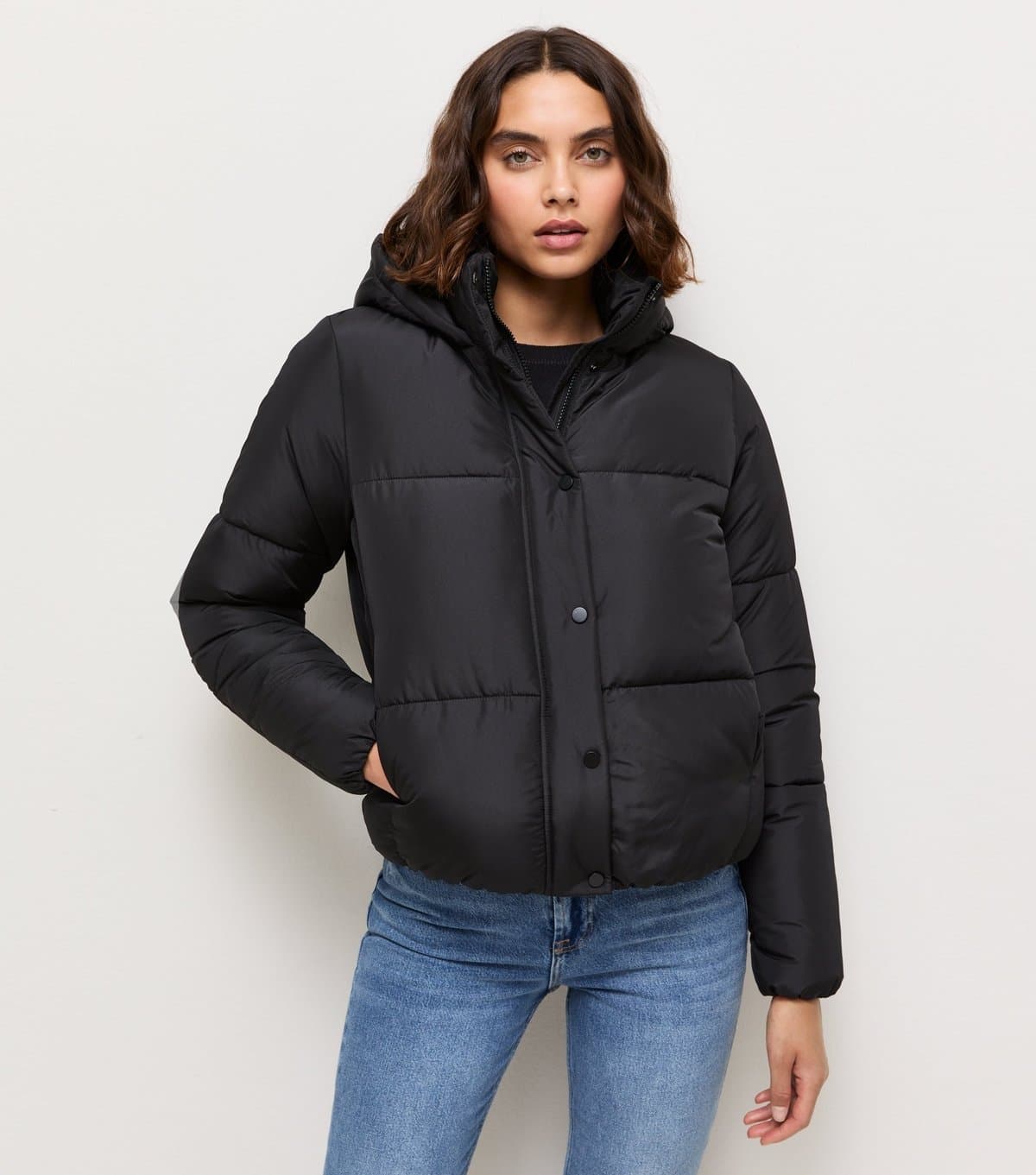 New Look Women's Tall Black Cropped Hooded Puffer Jacket New Look