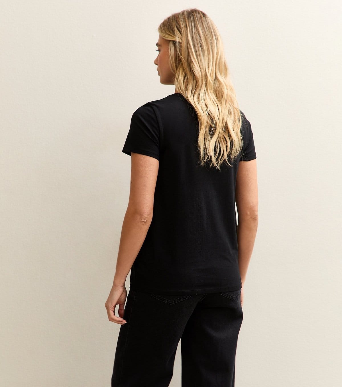 New Look Women's Maternity Black Crew Neck T-Shirt New Look - 4