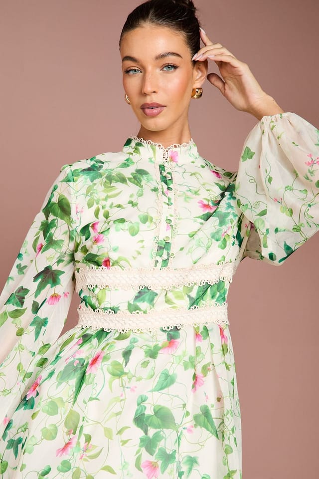 Coast Coast Women's Long Sleeve Placement Print Organza Midi Dress in Ivory - 2