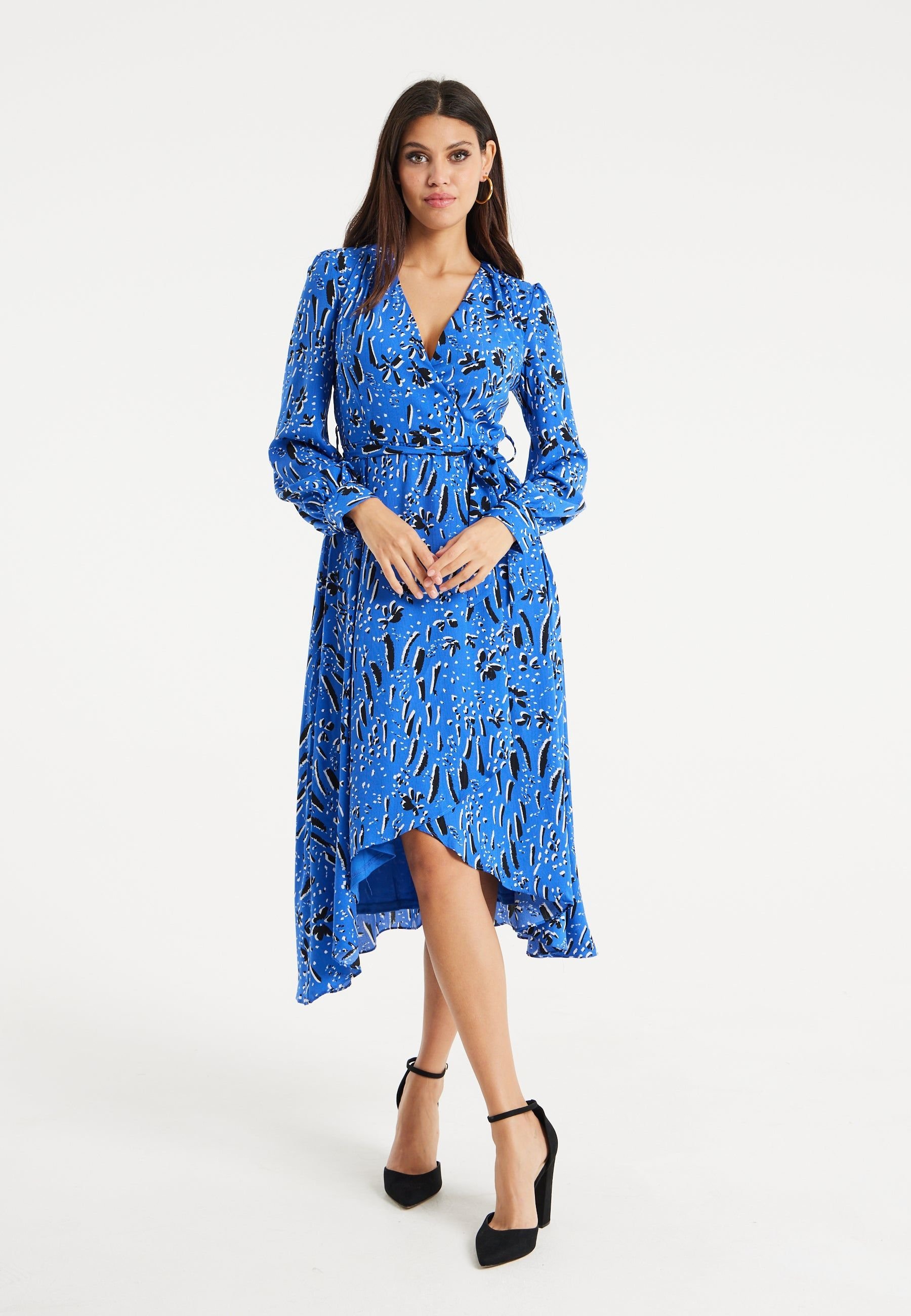 Liquorish Liquorish Women's Painterly Floral Print Midi Dress In Blue - 2