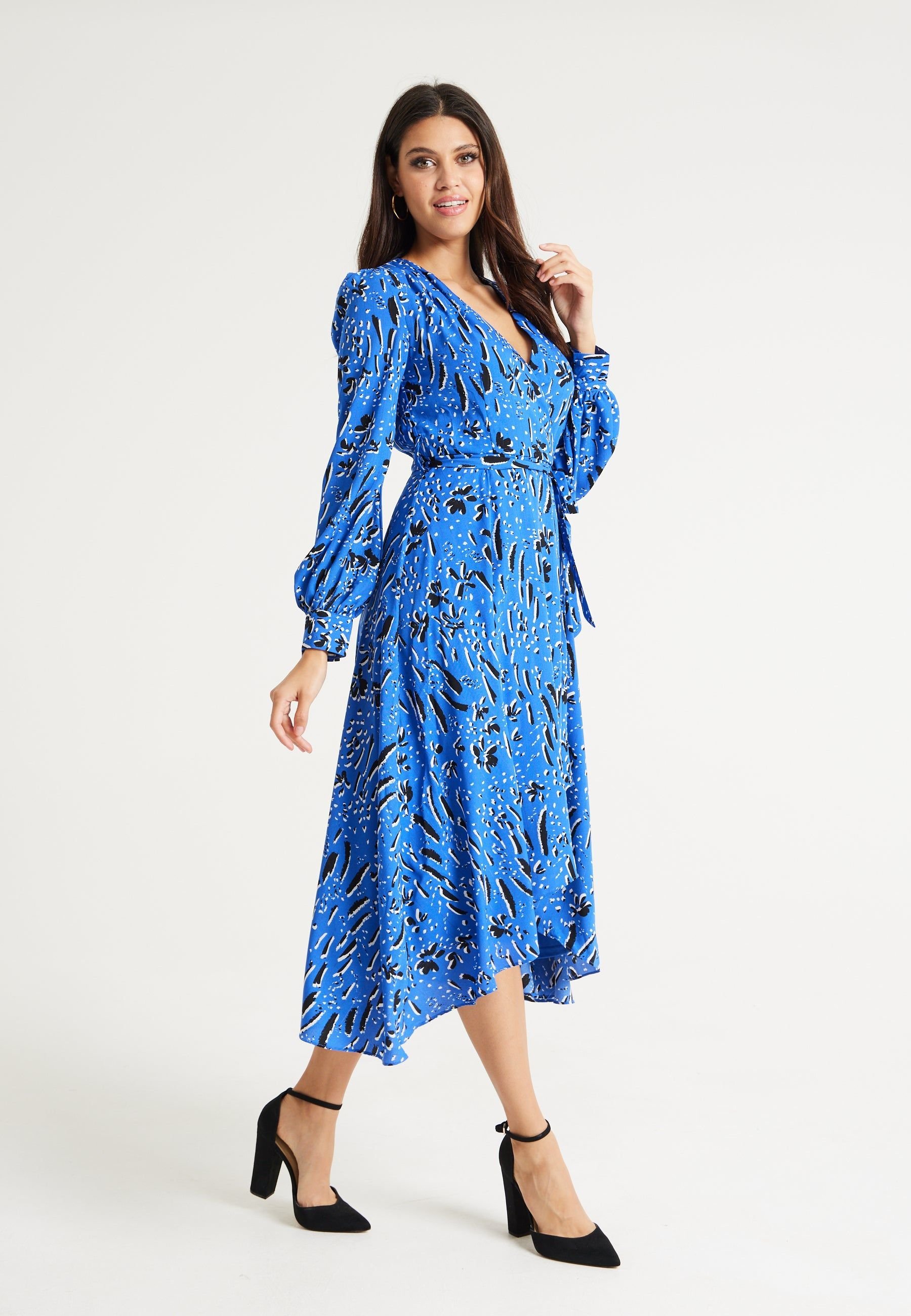 Liquorish Liquorish Women's Painterly Floral Print Midi Dress In Blue - 4
