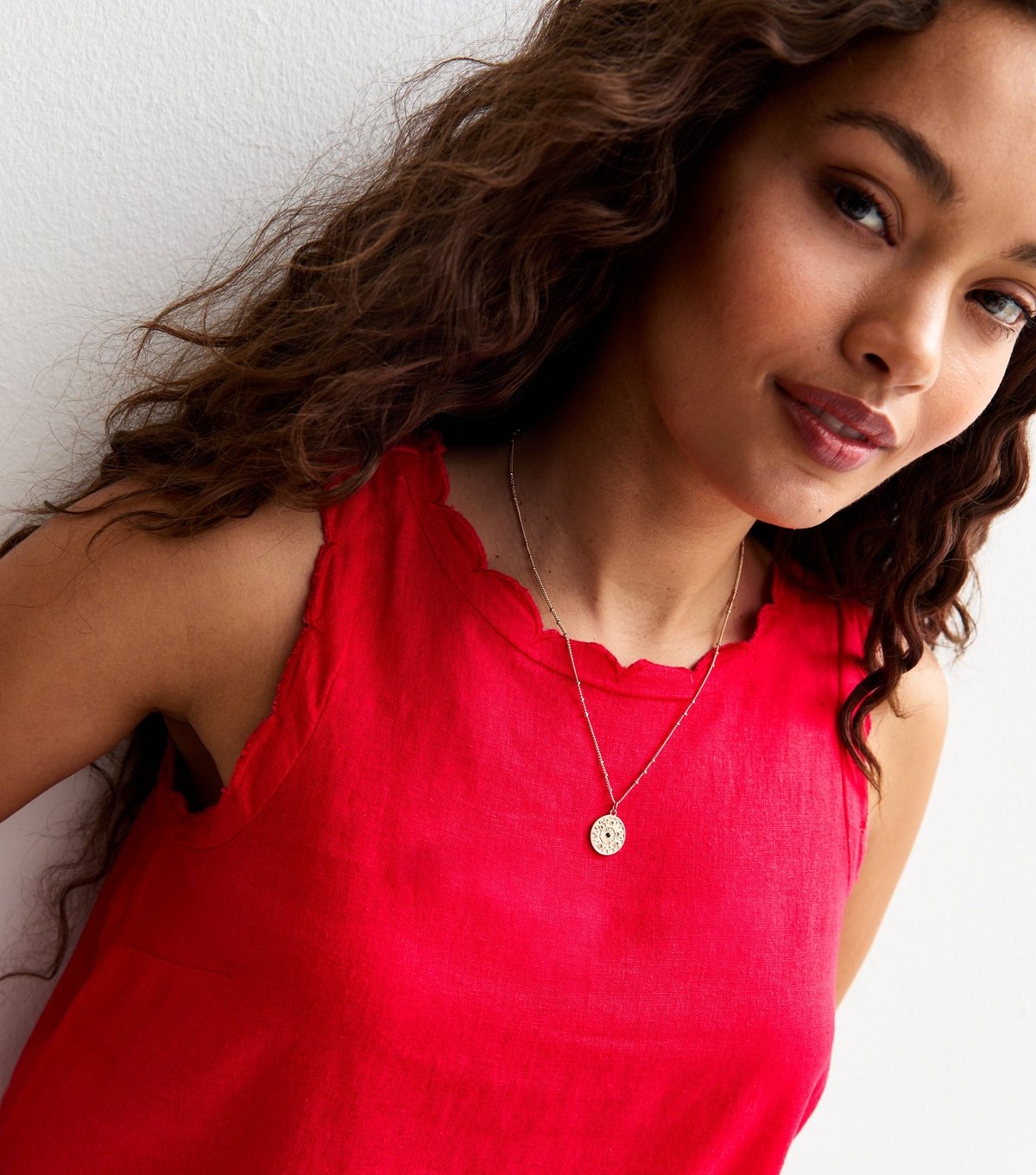 New Look Women's Petite Red Linen Blend Scalloped Trim Vest New Look - 2