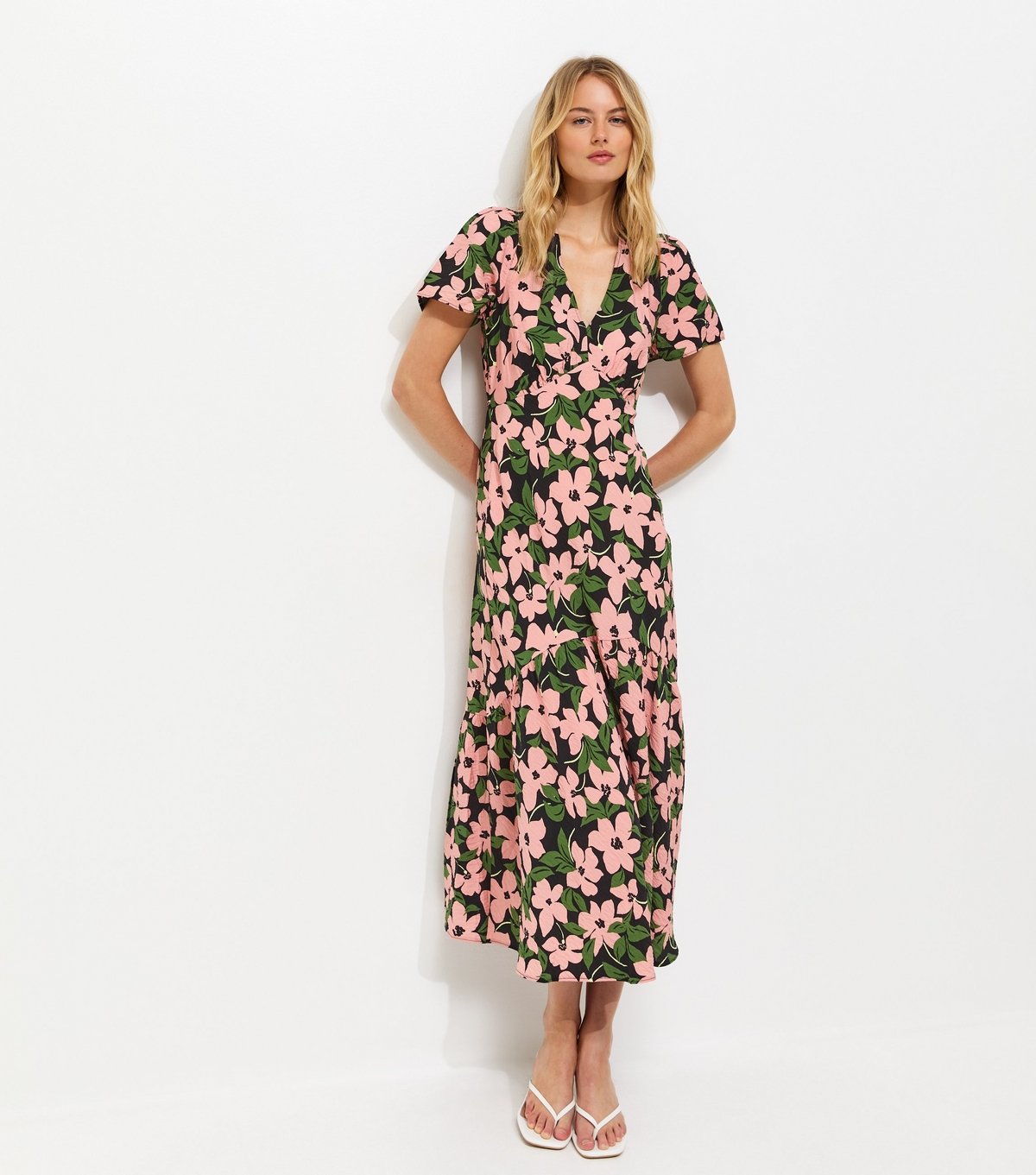New Look Women's Tall Pink Crinkle Texture Floral Print Tiered Hem Midi Tea Dress New Look - 2