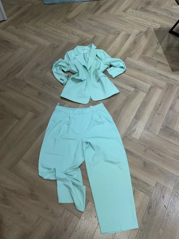 Marks & Spencer M&S co ord suits sz.18uk *check measurements