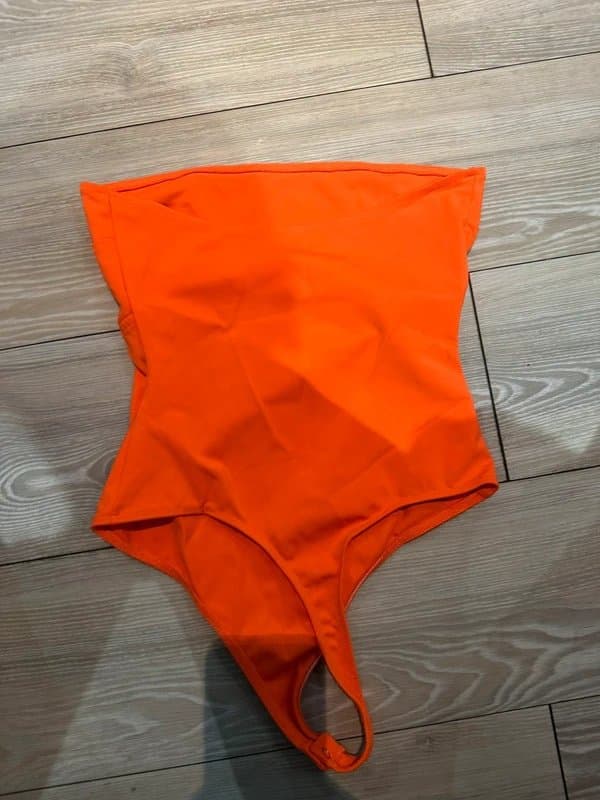 Bershka Orange body