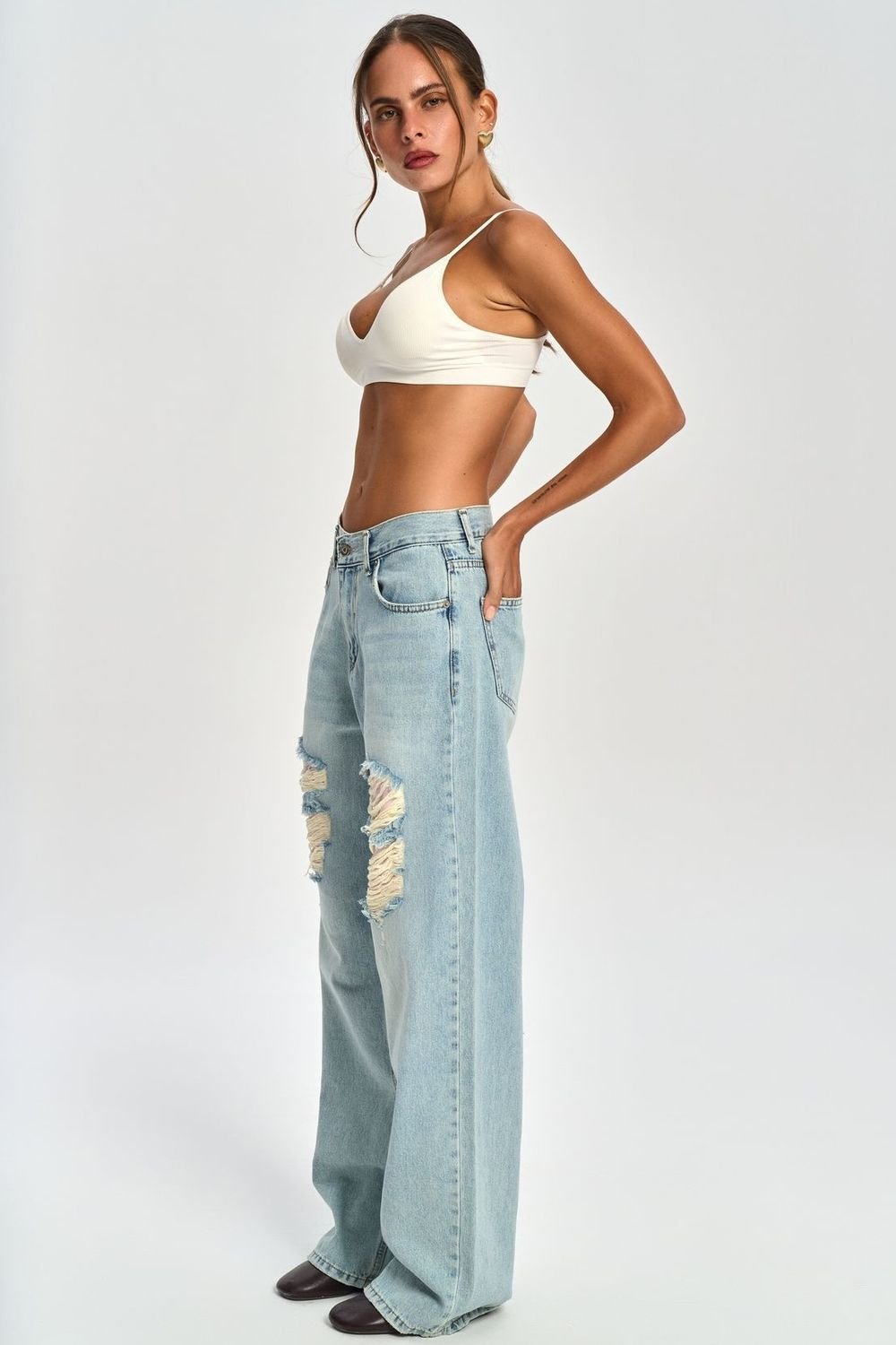 MAI STUDIOS CO. MAI STUDIOS CO. Women's Fida Jean in Light Blue - 4