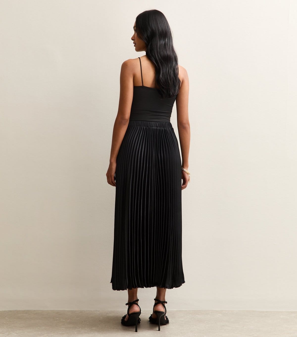 New Look Women's Black Satin Pleated Midi Skirt New Look - 4