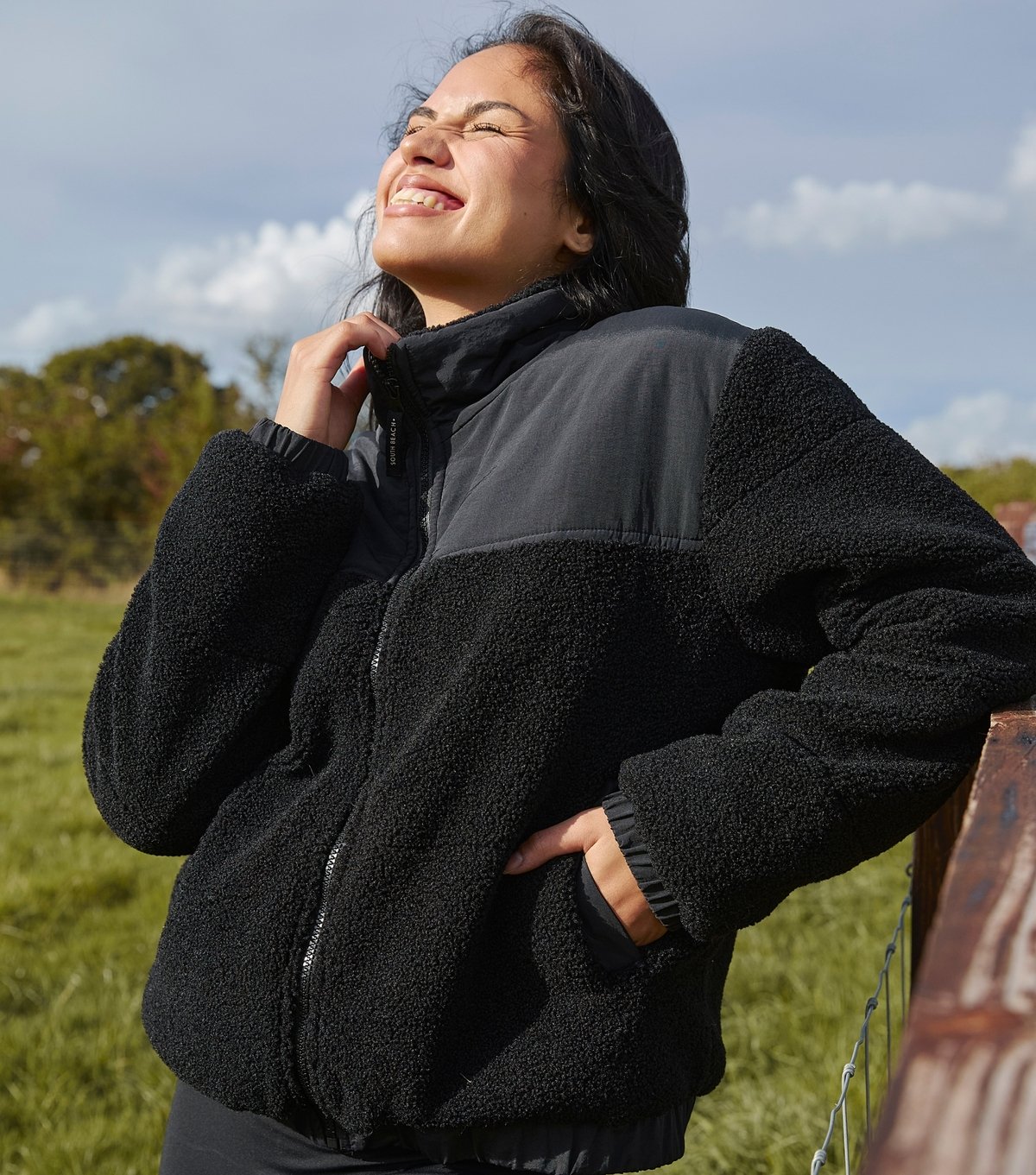 South Beach Women's Black Panelled Borg Jacket South Beach New Look - 1