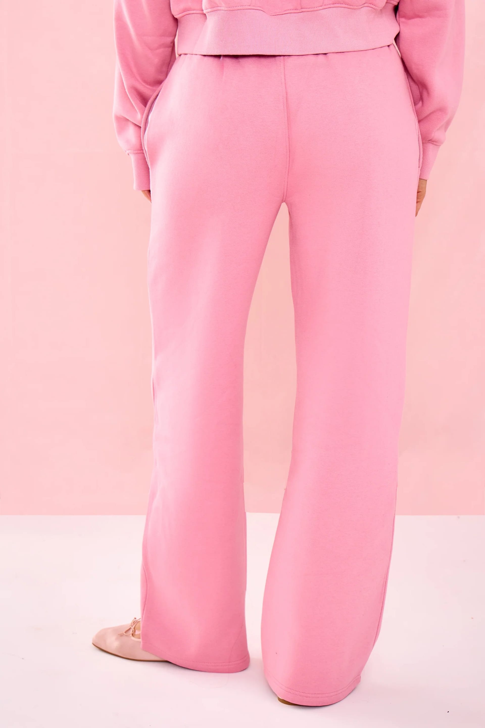 Kaiia Kaiia Slogan Low Rise Wide Leg Joggers Ribbon Pink - 4