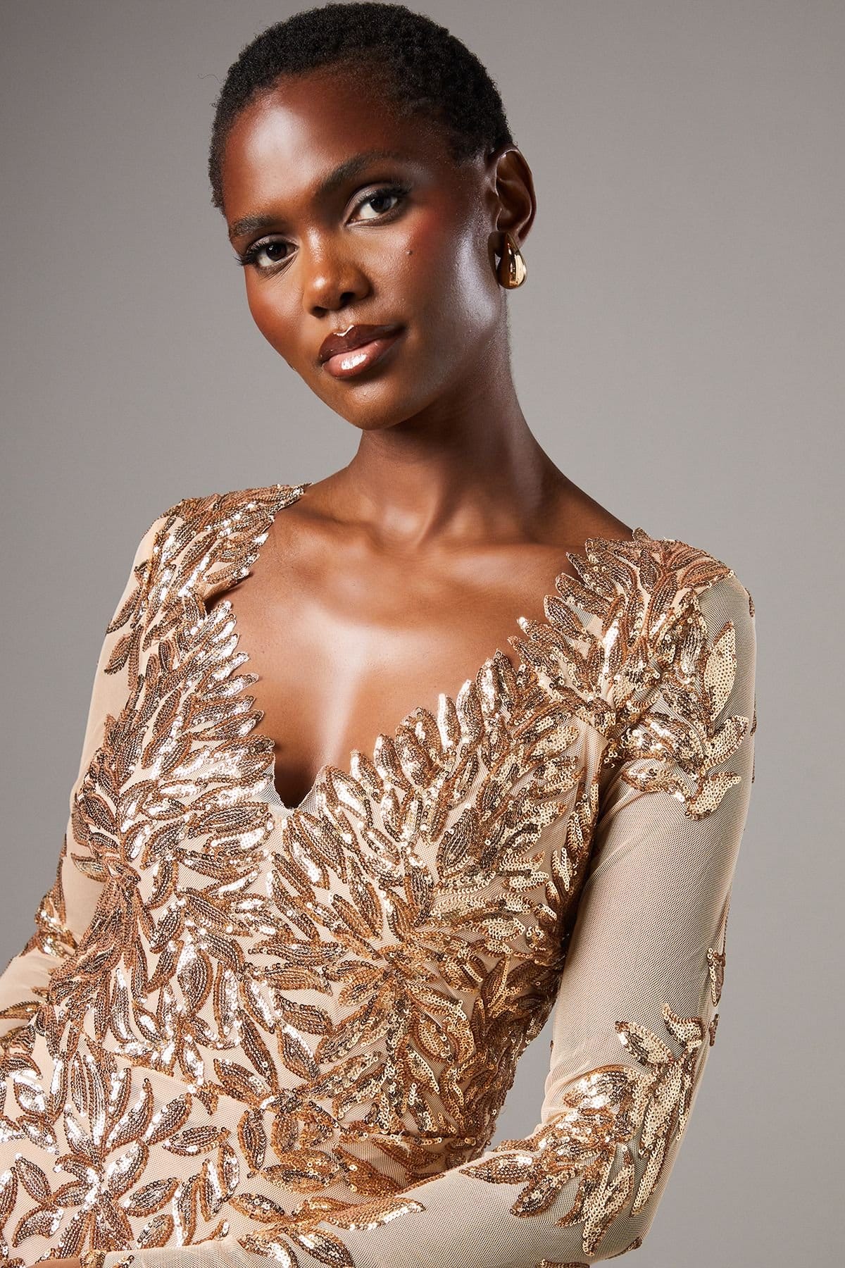 Coast Coast Women's Long Sleeve Floral Sequin Maxi Dress in Gold - 4