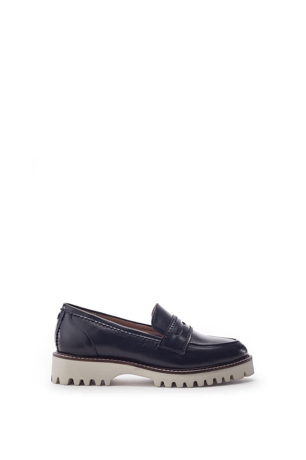Moda In Pelle Moda In Pelle Women's 'Eleyna' Leather Loafers in Navy