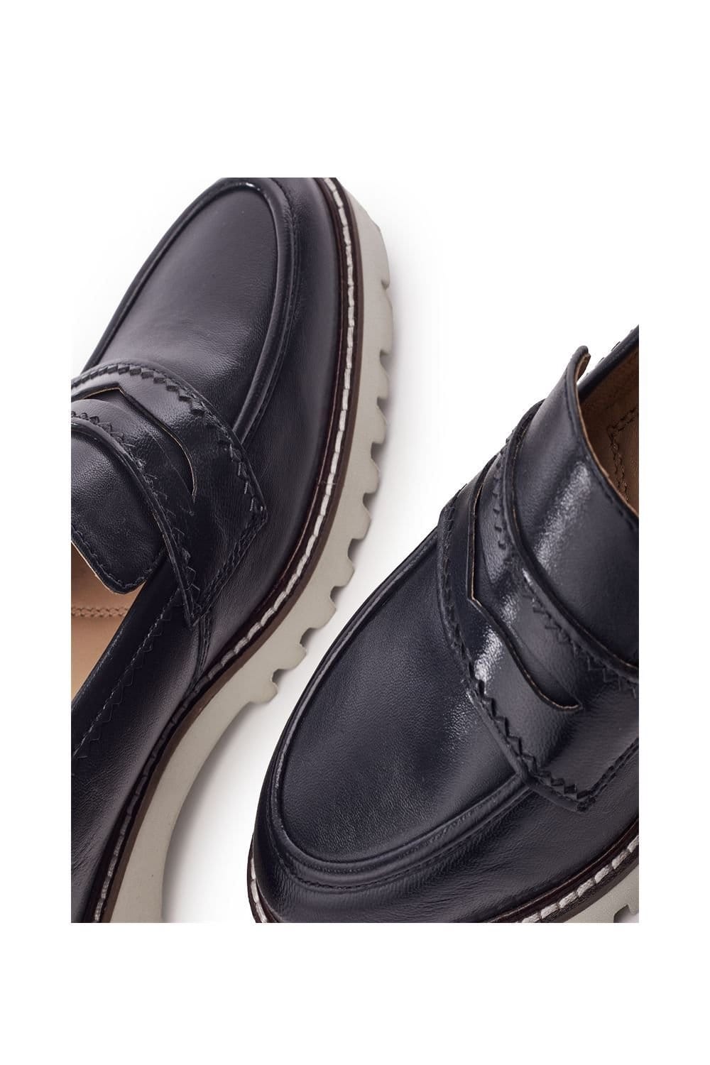 Moda In Pelle Moda In Pelle Women's 'Eleyna' Leather Loafers in Navy - 4